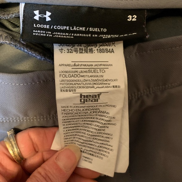 Under Armour Golf Shorts - Picture 4 of 4